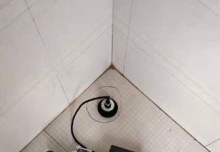 龙州卫生间漏水维修之 loft 夹层储藏室毗邻暗管渗水哪家好，推荐诚匠小爱修缮